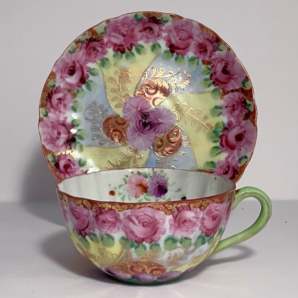 MEIJI ERA (1868-1912) Floral TEACUP & SAUCER / Hand Painted / LOBED PORCELAIN